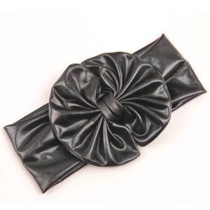 Metallic bowknot headband